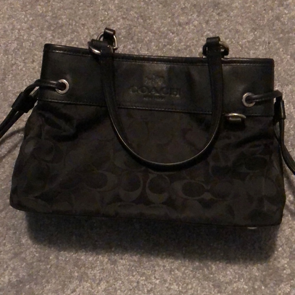 Coach black handbag for sale GUC